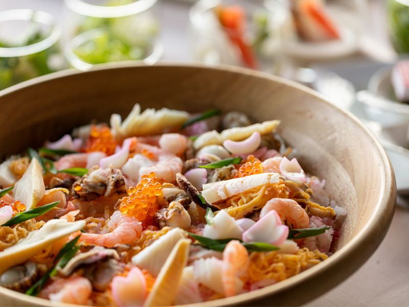 <p style="text-align:center;"><small>ちらし寿司(ランチビュッフェ・ディナービュッフェ)</small></p>