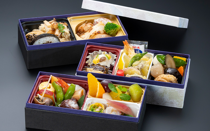 法事用弁当 和三段