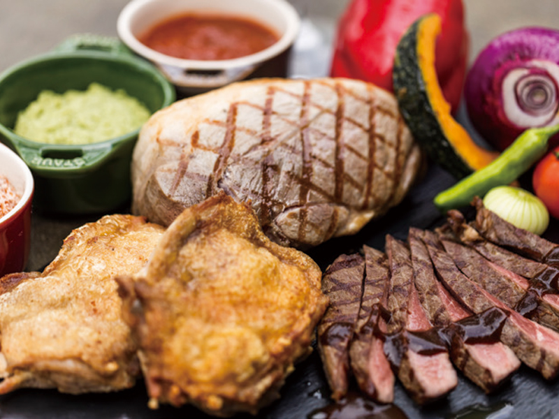 HOLT Special Lunch Buffet