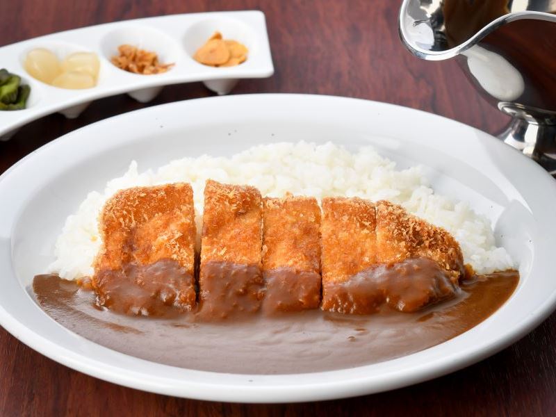 鹿児島県産黒豚カツカレー<br>2,600円