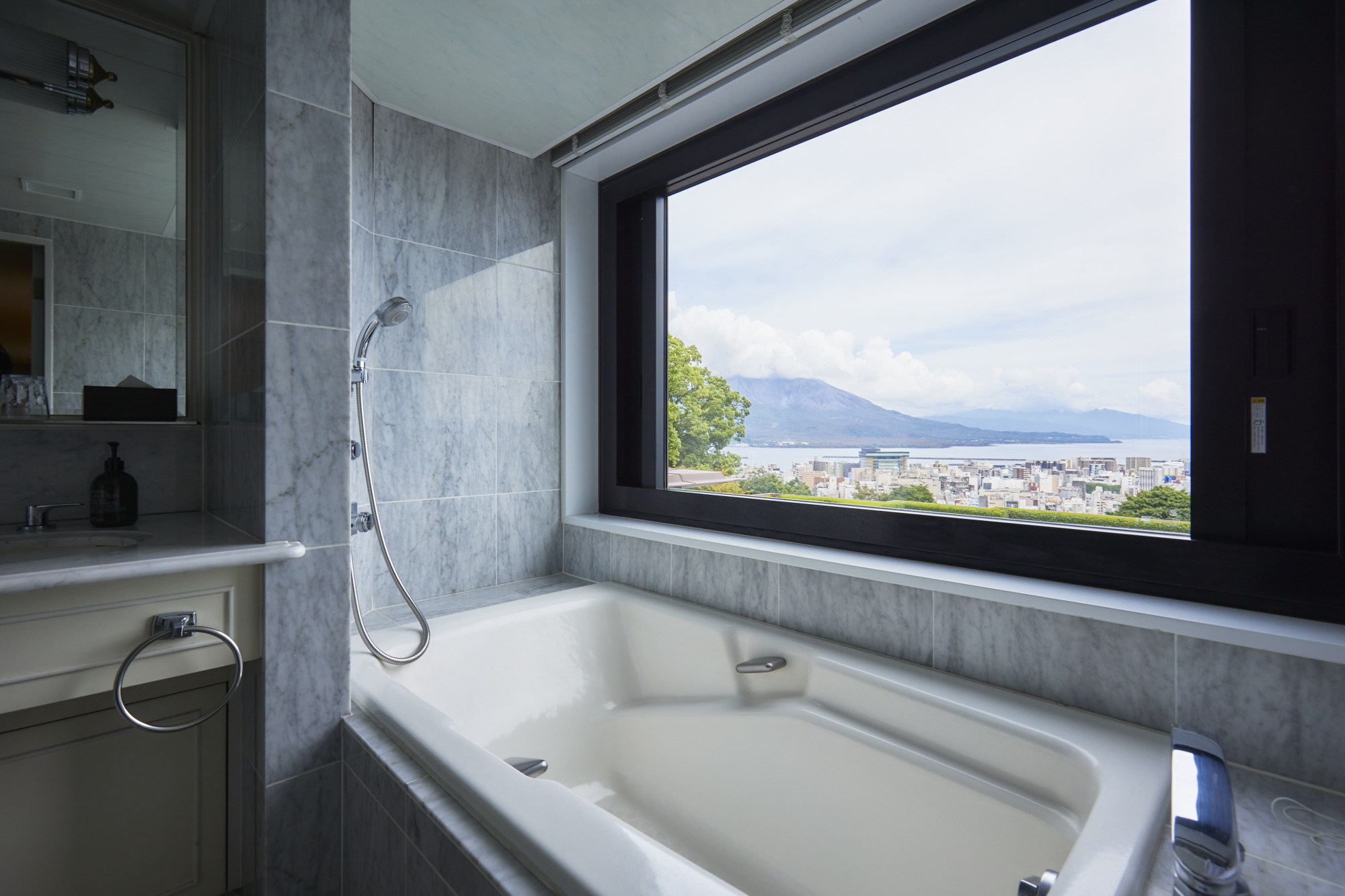 ジャパニーズモダンコーナーツイン