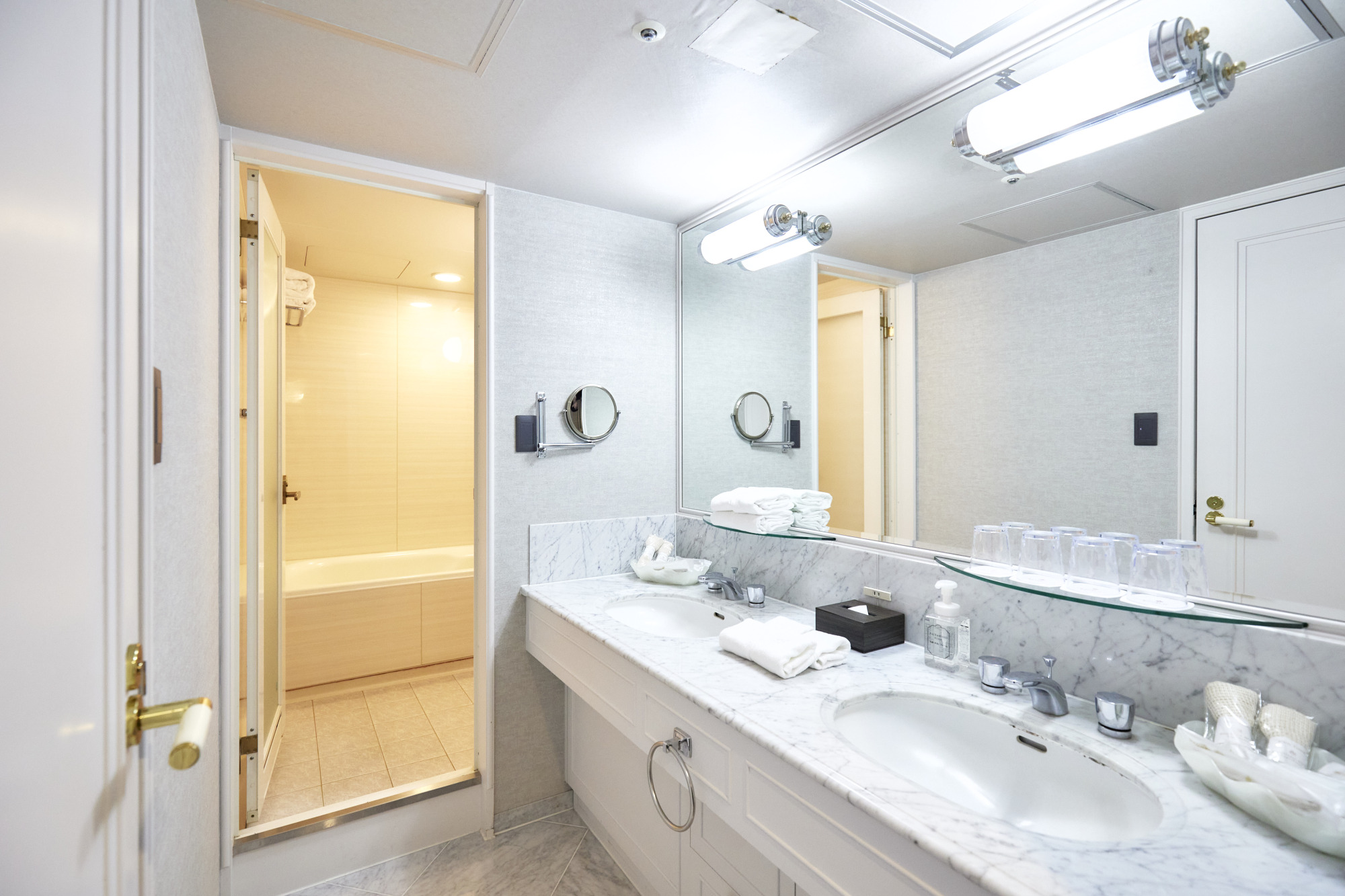 スタンダードフォース