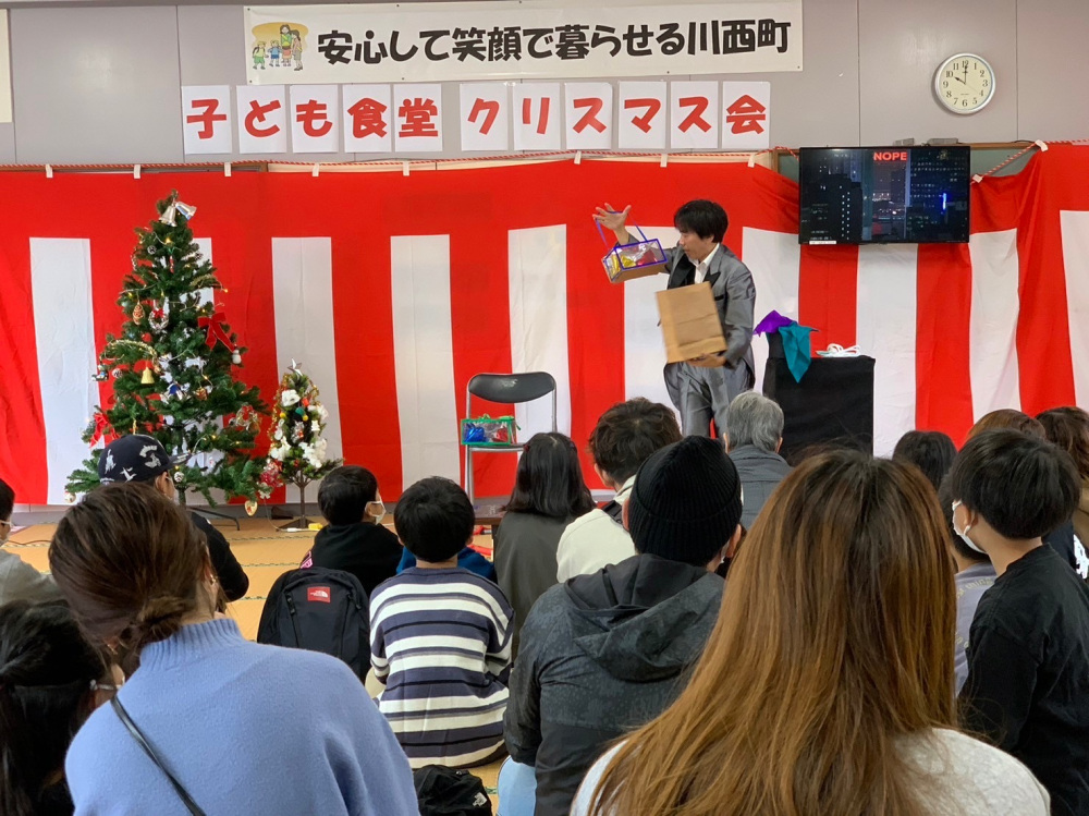 「2023クリスマスこども食堂」へ フラワーパンを計90本寄贈