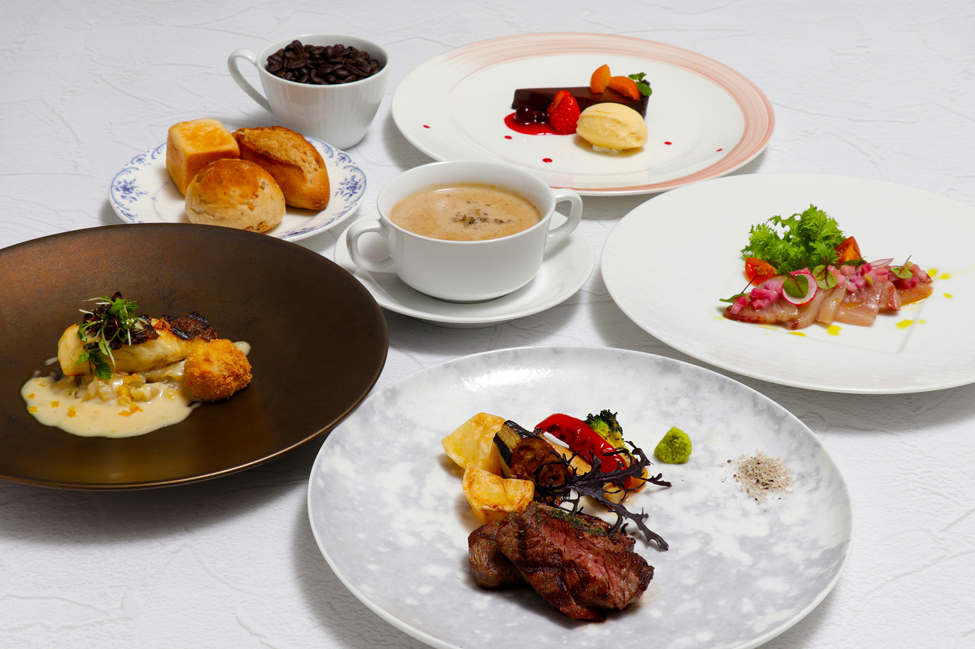 【ホテル館外:黒ノ壽】バレンタイン特別ランチコース