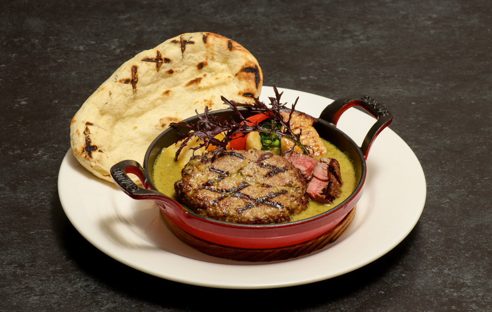 【ホテル館外：黒ノ壽／グリルダイニング】ハンバーグ in スープカレー