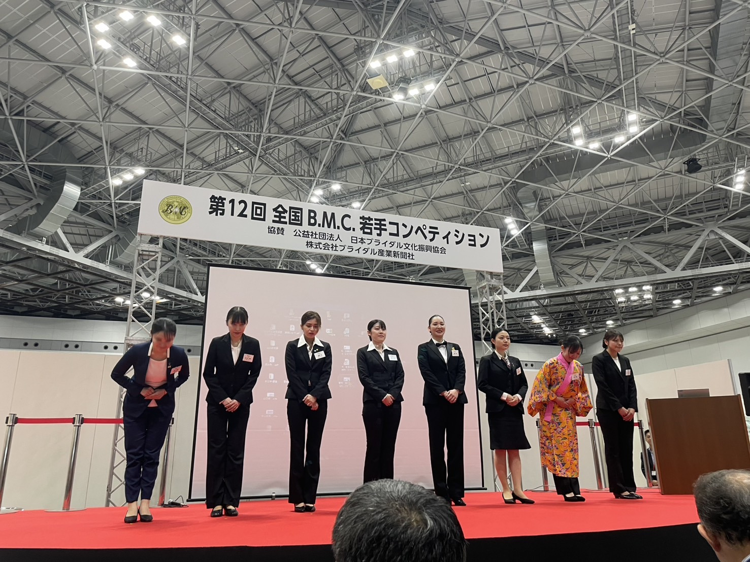 全国の予選を勝ち抜いた8名の選手