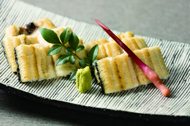 白焼きのまま山葵をつけてお酒のあてに
