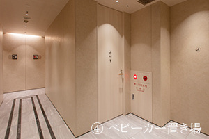 ベビーカー置き場