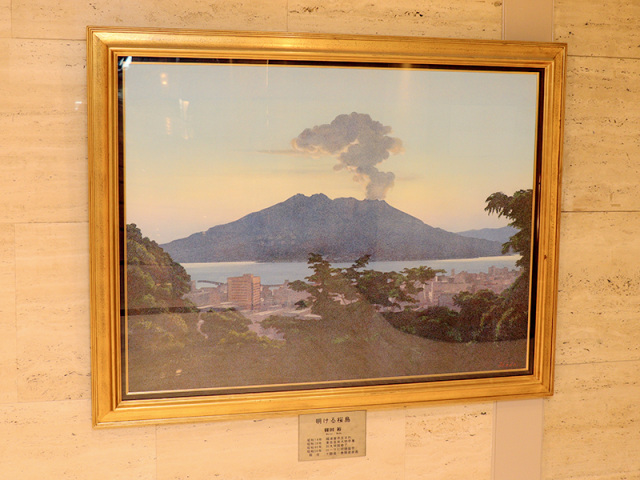 ②「明ける桜島」