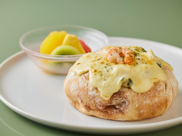 グラタンパンプレート ~えびとれんこんのホワイトソース~