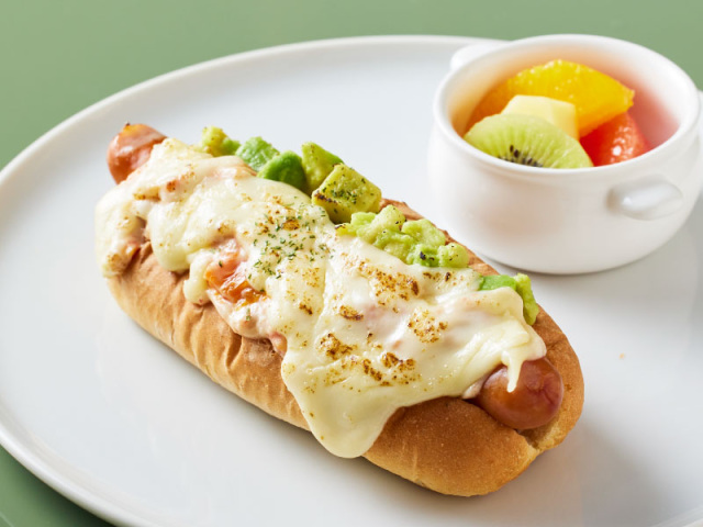 ホットドッグプレート ~ソーセージ&トマトホワイトソース~