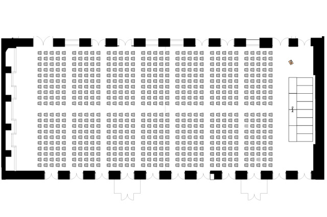 シアター形式(700席)