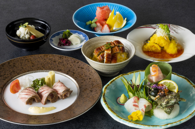 和・洋・中様々な料理を楽しめる レストラン