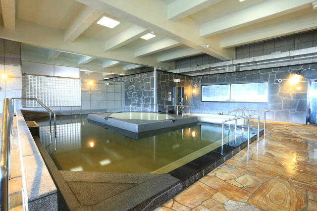 浴場清掃スタッフ